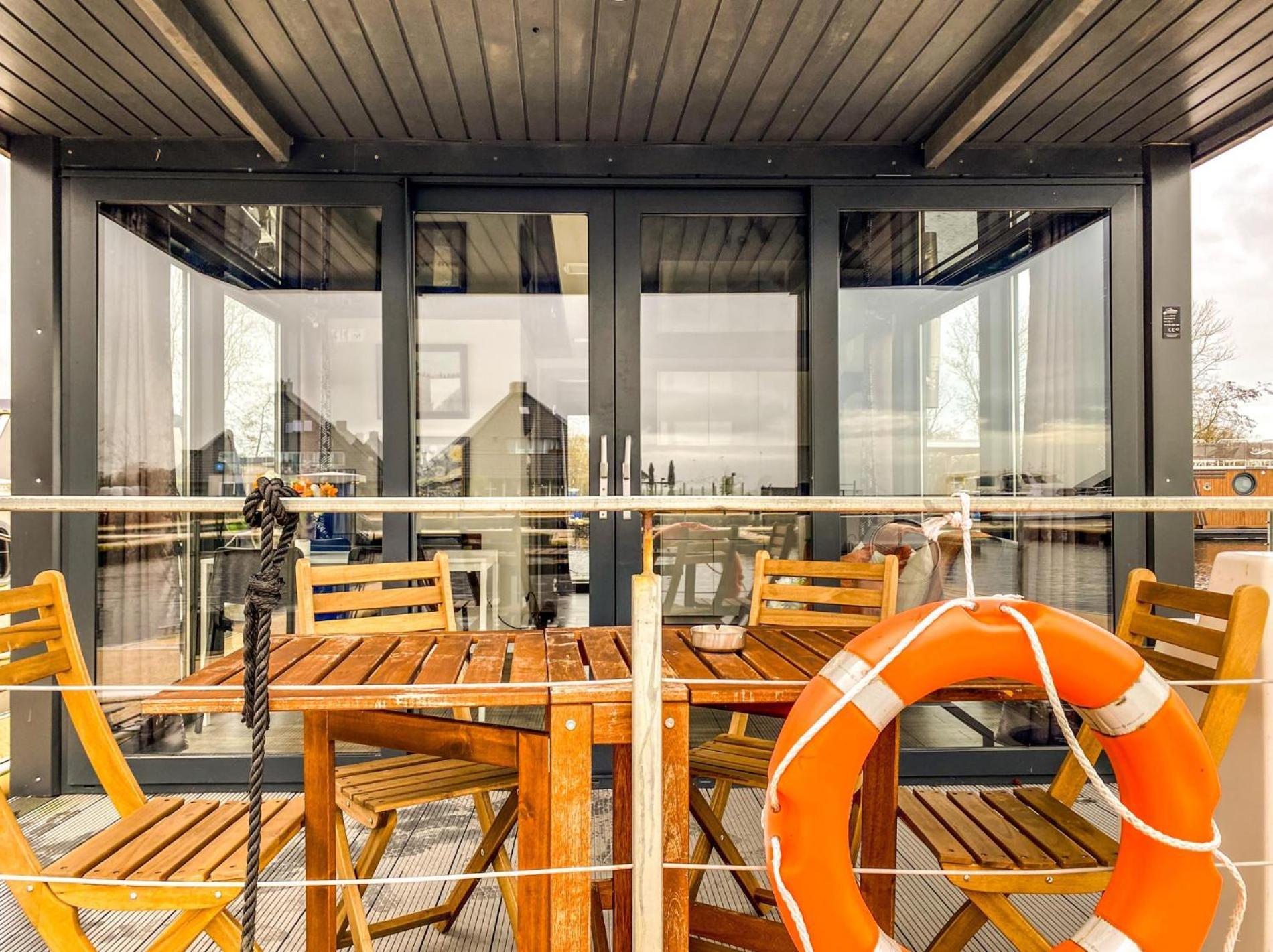 Houseboat Blue Sneekermeer Offingawier Buitenkant foto