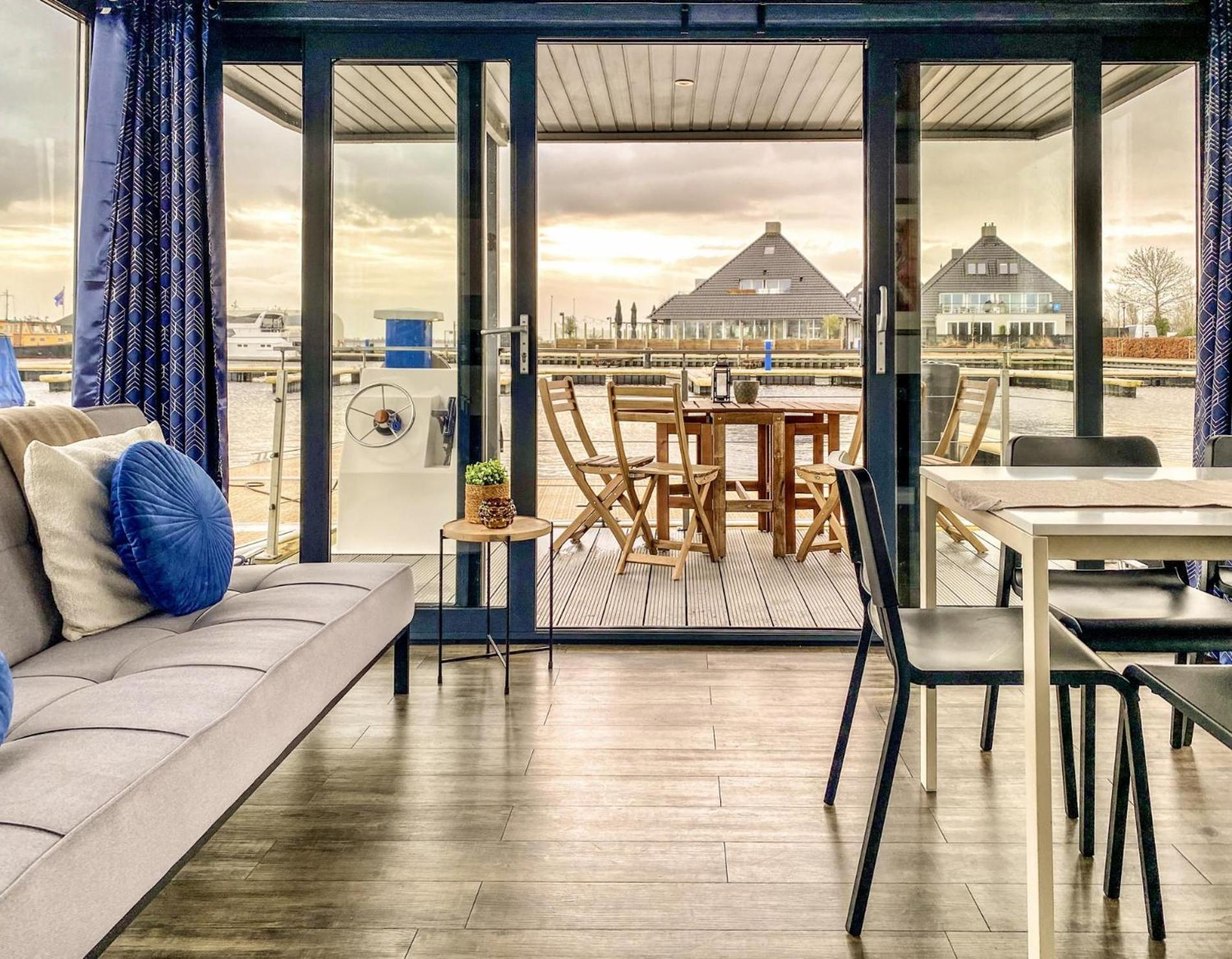 Houseboat Blue Sneekermeer Offingawier Buitenkant foto